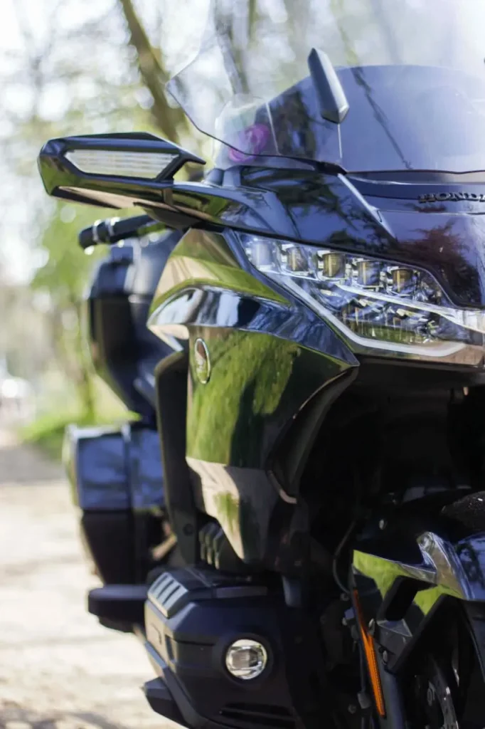 moto taxi goldwing 1800cc de 2021. elle est utilisé par les moto taxi