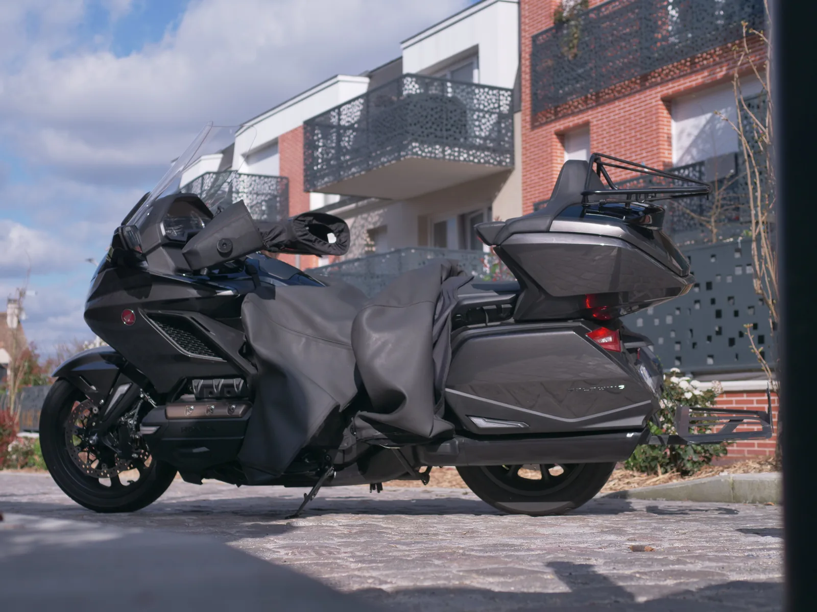 Chauffeur ACTIFcab en Honda Goldwing 1800 à Évry-Courcouronnes
